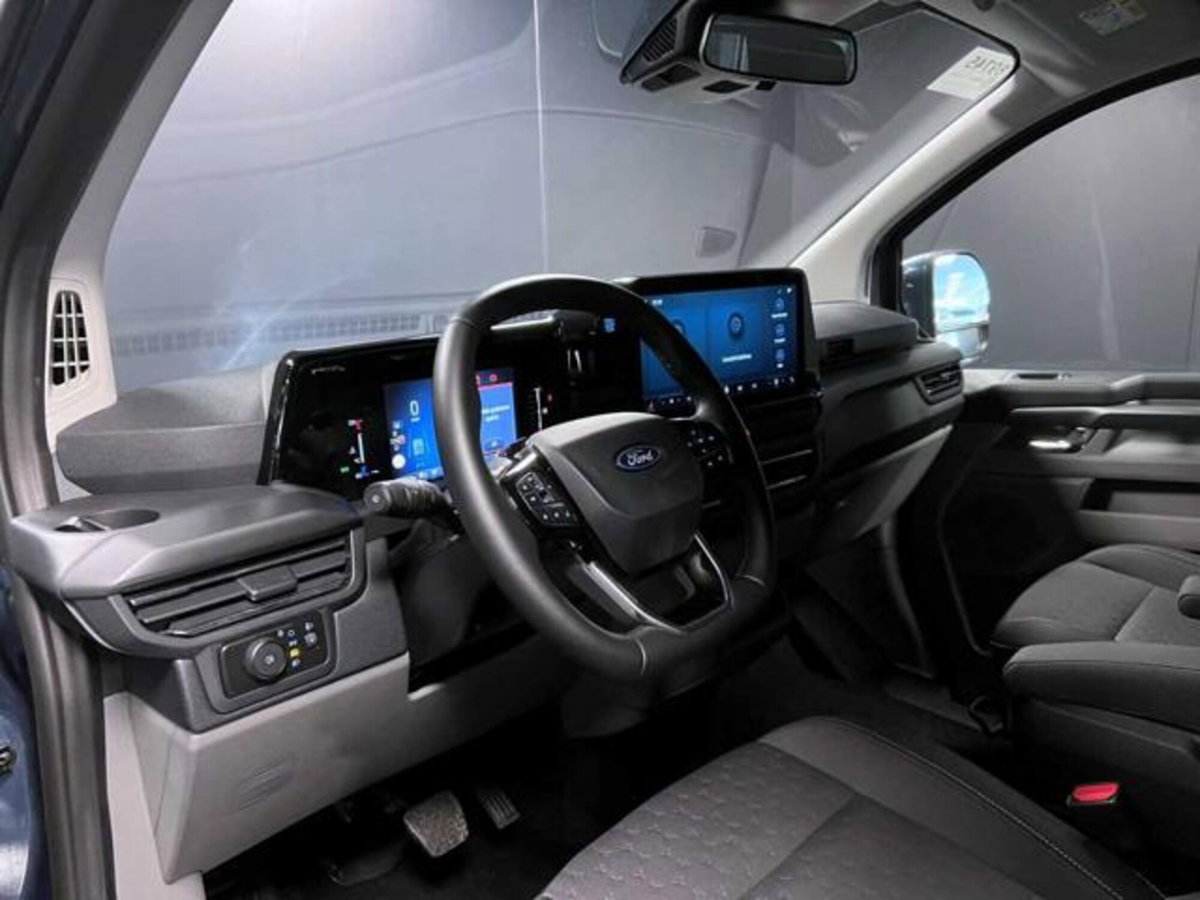 Ford Tourneo Custom 320 2.0 ecoblue 136cv Titanium L1H1 AWD A8 (13)