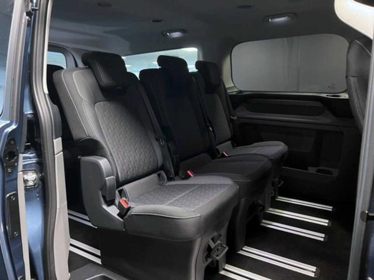 Ford Tourneo Custom 320 2.0 ecoblue 136cv Titanium L1H1 AWD A8 (18)