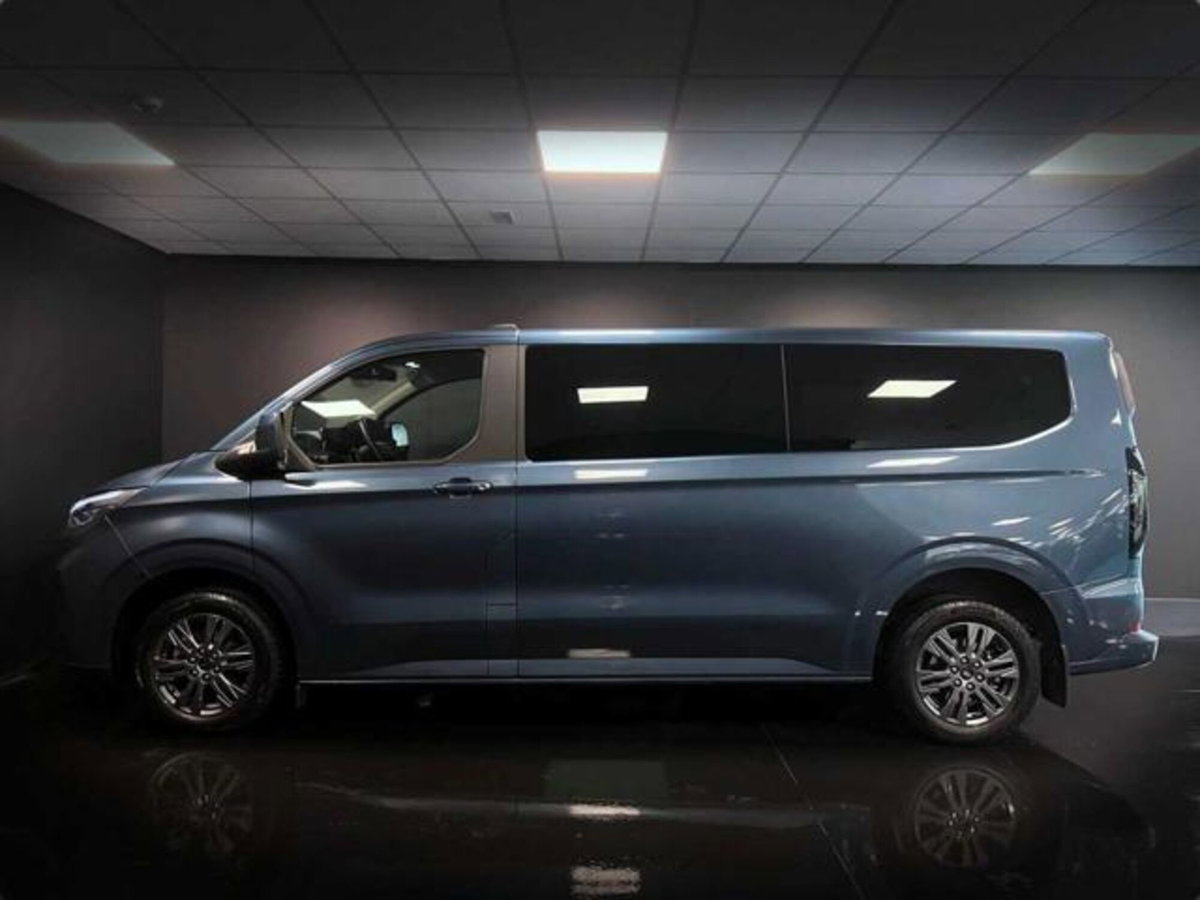 Ford Tourneo Custom 320 2.0 ecoblue 136cv Titanium L1H1 AWD A8 (7)