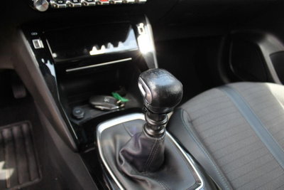 Peugeot 208 PureTech 100 Stop&Start 5 porte Allure (17)