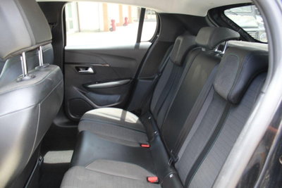 Peugeot 208 PureTech 100 Stop&Start 5 porte Allure (18)