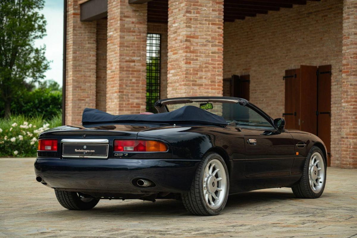 Aston Martin DB7 Cabrio Volante (3)