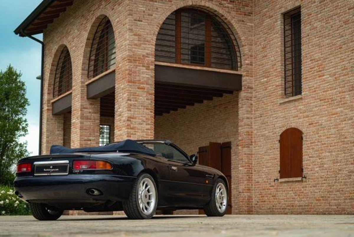 Aston Martin DB7 Cabrio Volante (4)