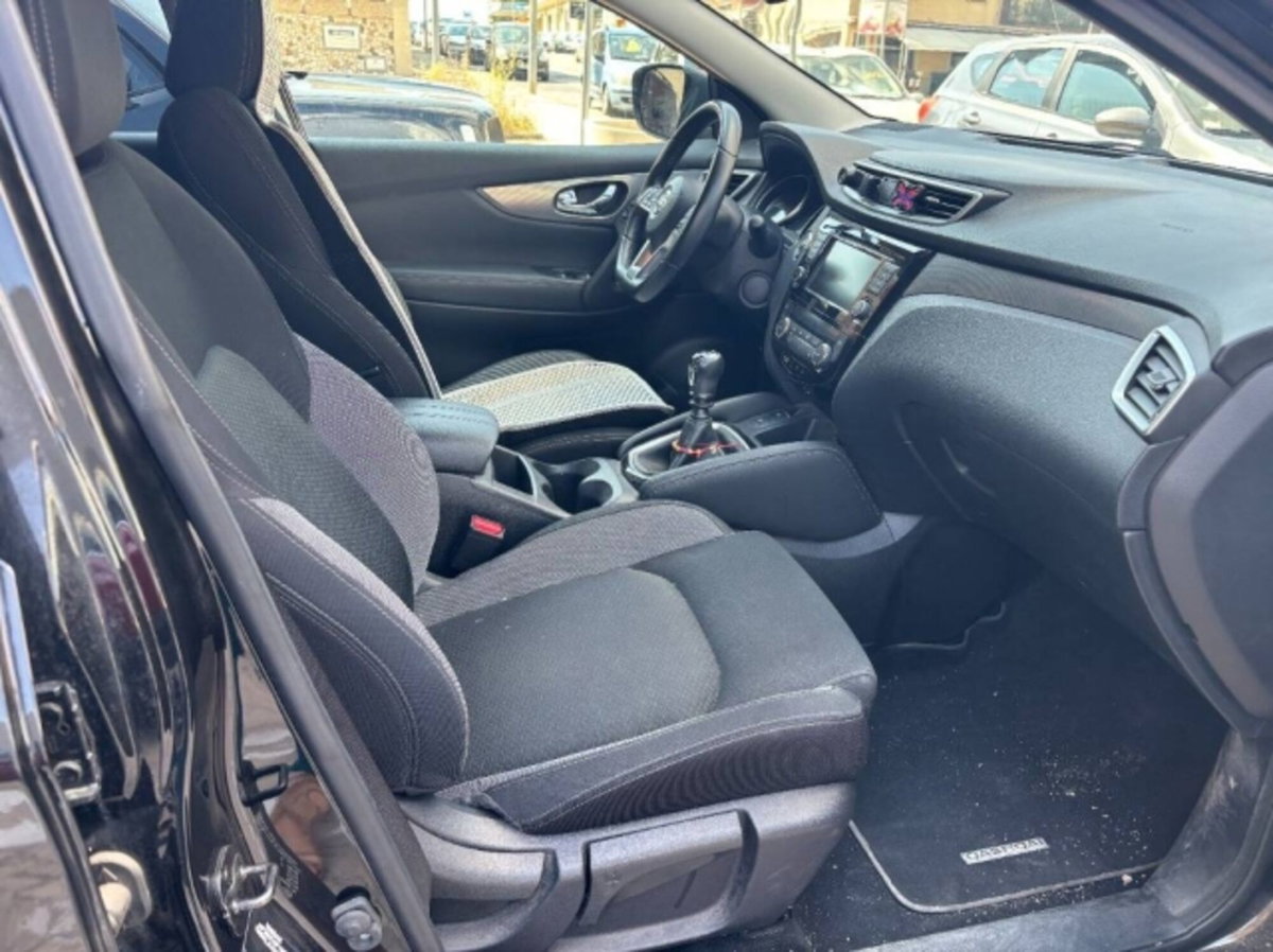 Nissan Qashqai 1.3 DIG-T 140 CV N-Connecta (10)