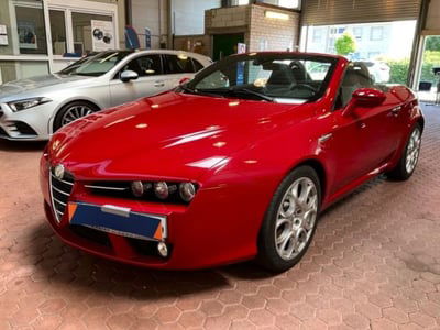 Alfa Romeo Spider 2.2 JTS usata