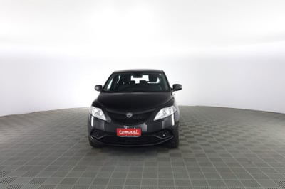 Lancia Ypsilon 1.0 FireFly 5 porte S&S Hybrid Ecochic Silver usata