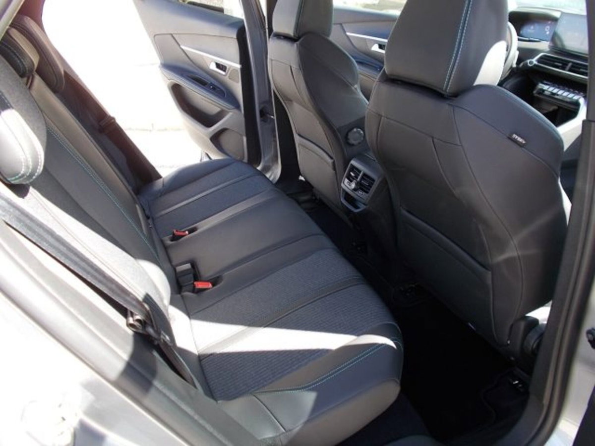 Peugeot 3008 BlueHDi 130 S&S EAT8 Allure Pack (10)