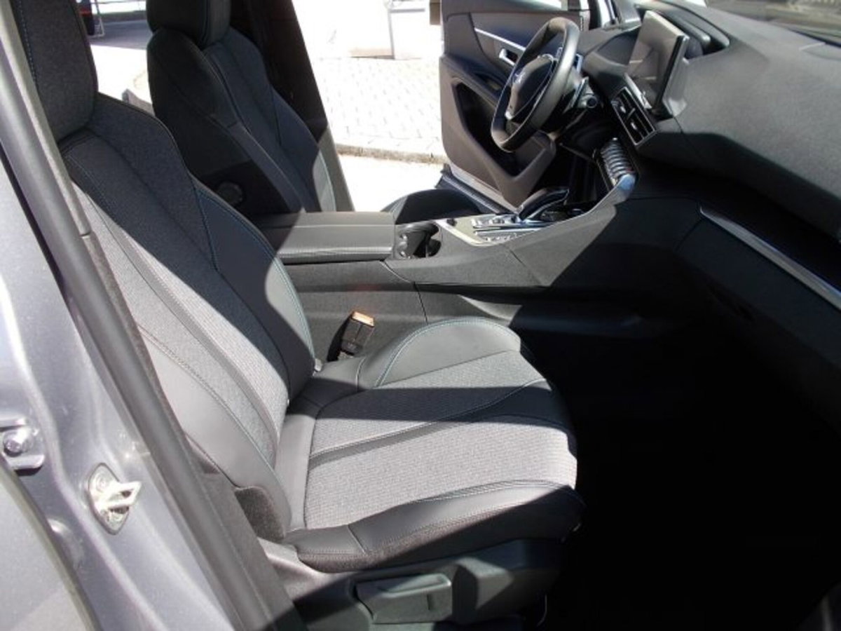 Peugeot 3008 BlueHDi 130 S&S EAT8 Allure Pack (11)