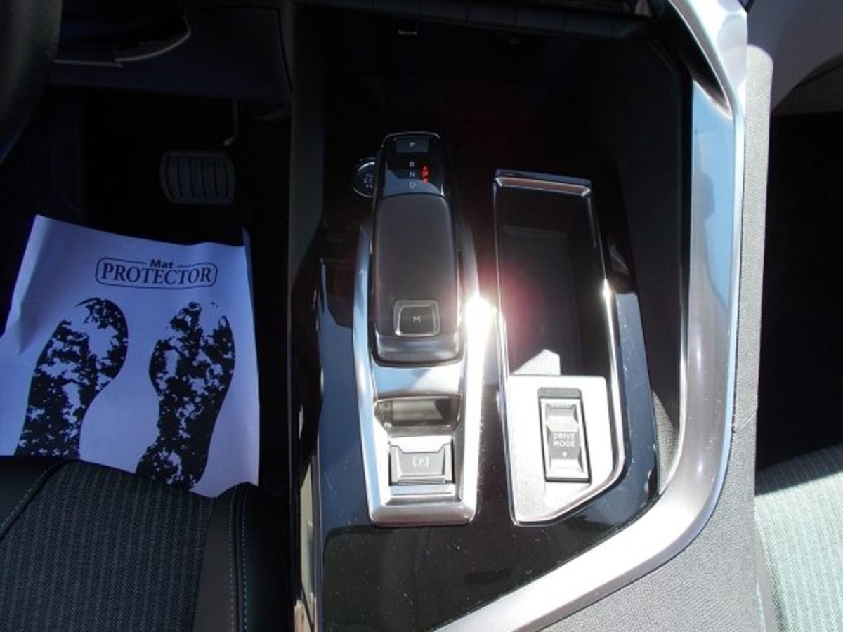 Peugeot 3008 BlueHDi 130 S&S EAT8 Allure Pack (15)