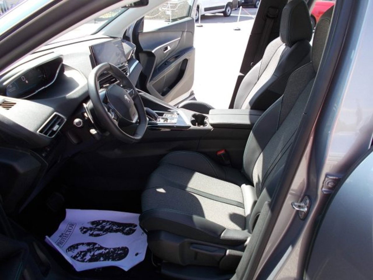 Peugeot 3008 BlueHDi 130 S&S EAT8 Allure Pack (8)