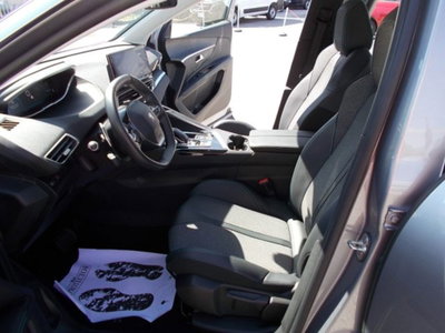 Peugeot 3008 BlueHDi 130 S&S EAT8 Allure Pack (8)