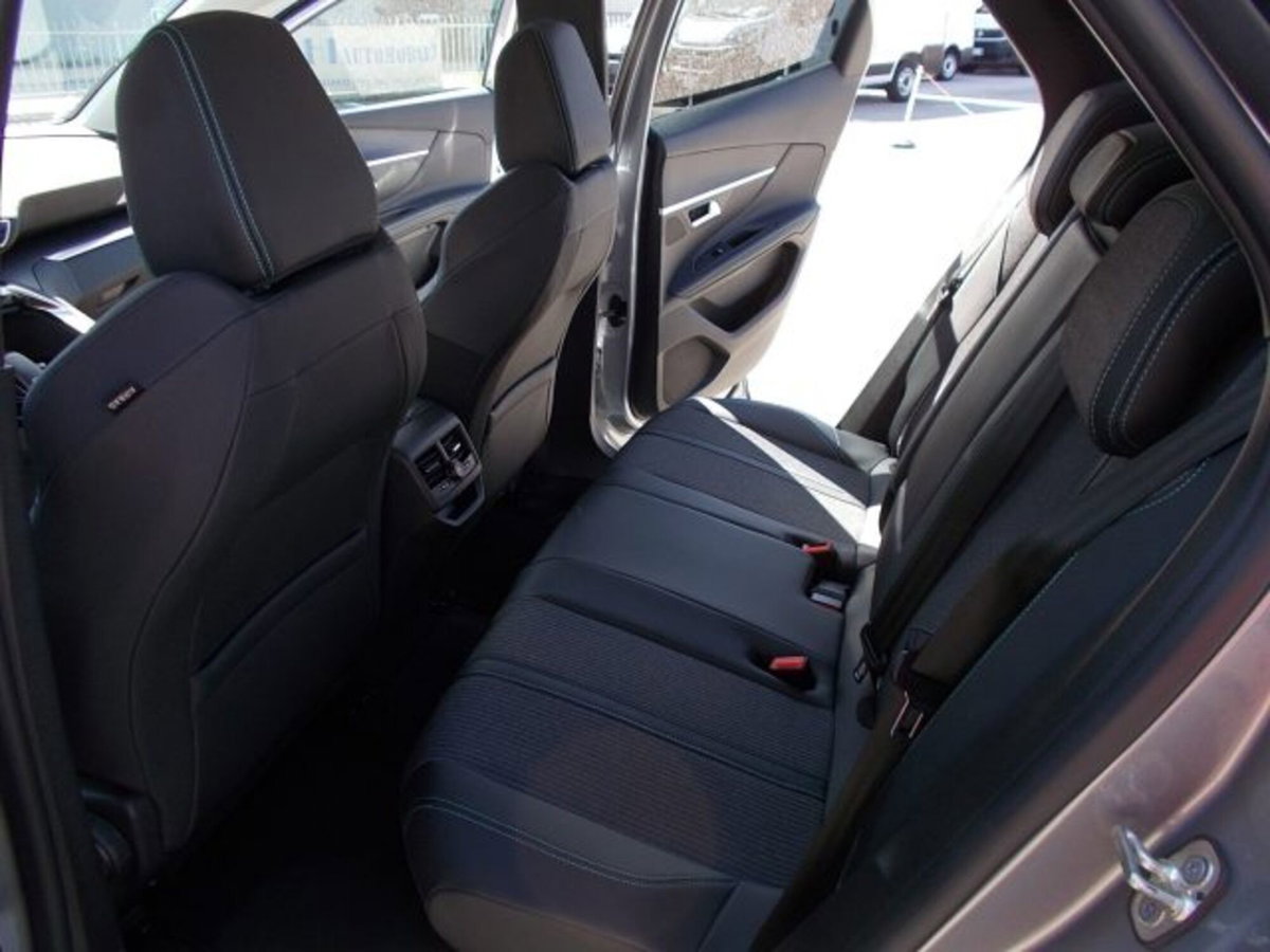 Peugeot 3008 BlueHDi 130 S&S EAT8 Allure Pack (9)