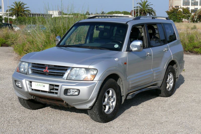 Mitsubishi Pajero 3.2 16V DI-D 3p. GLS2 Autocarro
