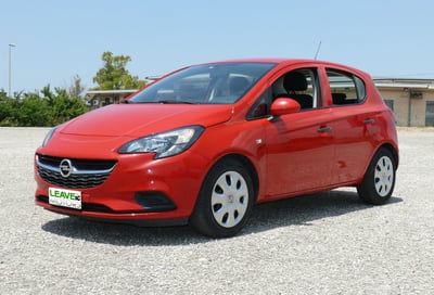 Opel Corsa 1.2 5 porte usata
