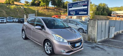 Peugeot 208 HDi 68 CV 5 porte Allure usata