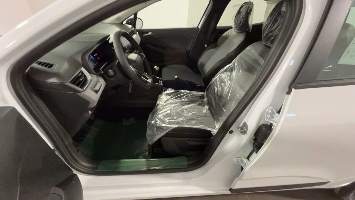 Renault Clio 1.0 eco-g Generation 100cv (4)