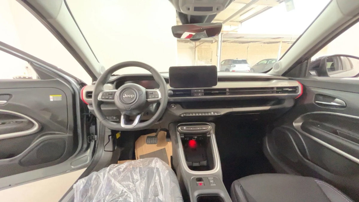 Jeep Avenger 1.2 turbo Summit fwd 100cv (10)