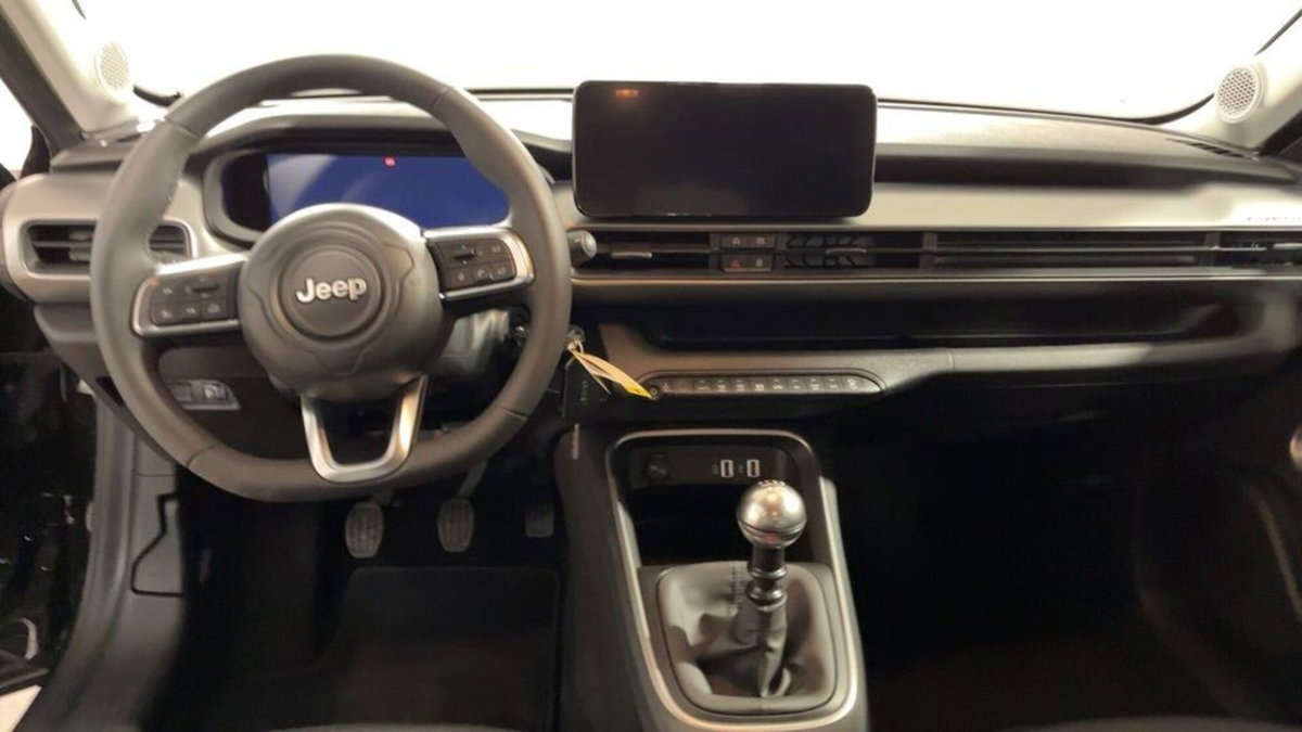 Jeep Avenger 1.2 turbo Altitude fwd 100cv (7)