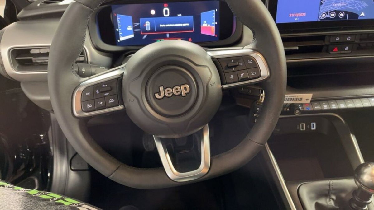 Jeep Avenger 1.2 turbo Altitude fwd 100cv (8)