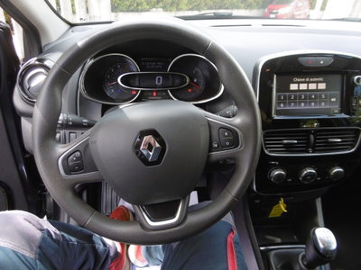 Renault Clio Sporter dCi 8V 90 CV Business (11)