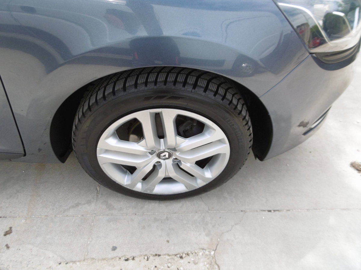 Renault Clio Sporter dCi 8V 90 CV Business (15)