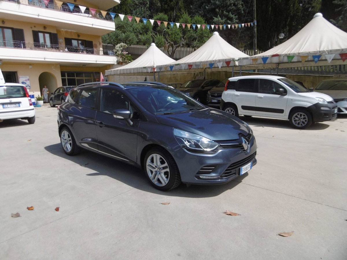 Renault Clio Sporter dCi 8V 90 CV Business (3)