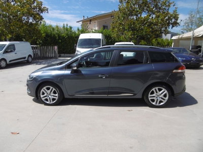 Renault Clio Sporter dCi 8V 90 CV Business (8)