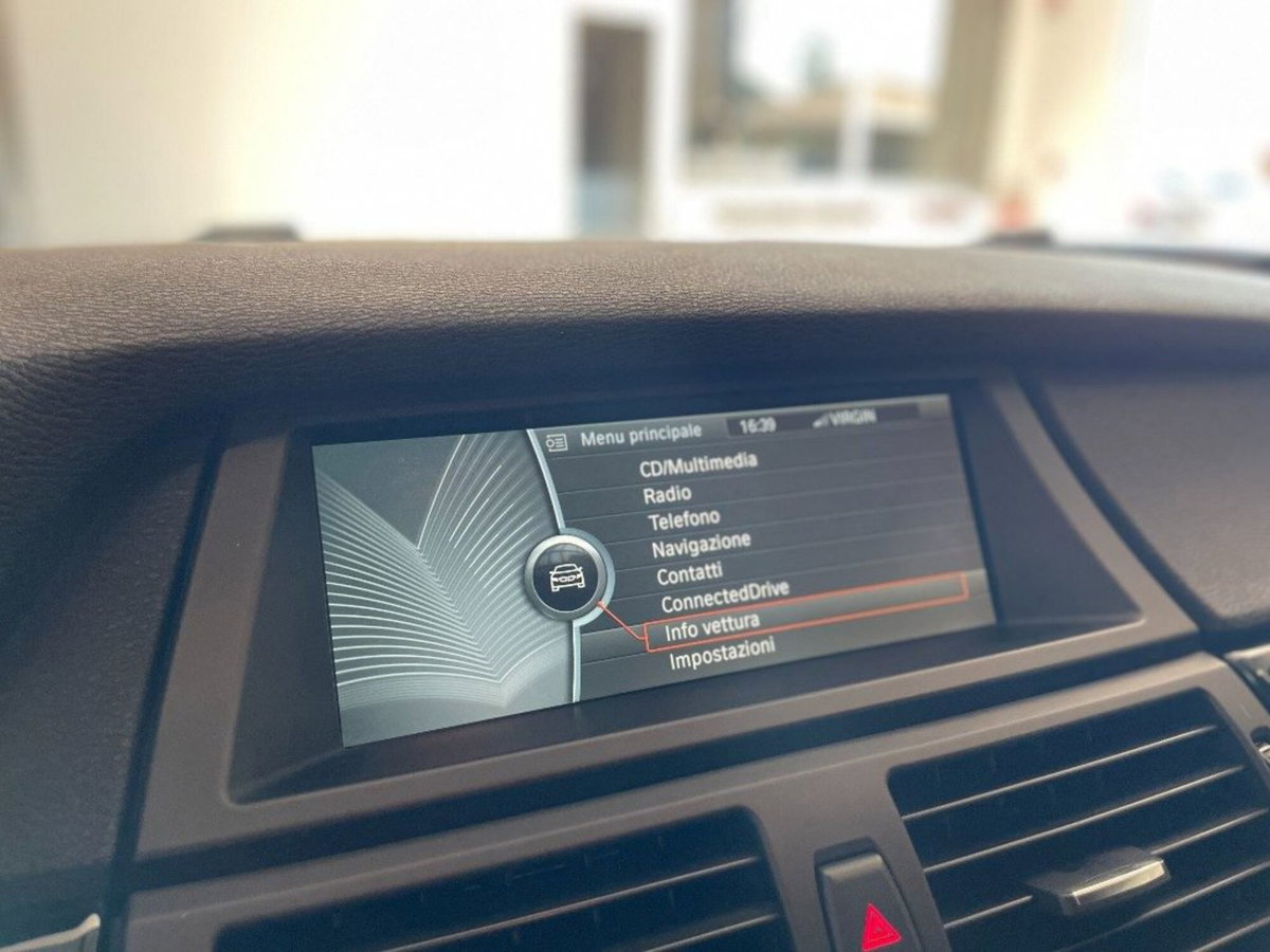 BMW X6 xDrive30d Futura (18)
