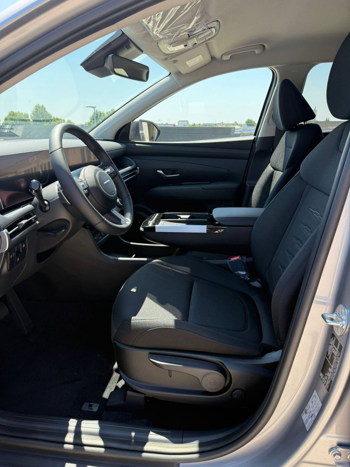 Hyundai Tucson 1.6 crdi 48V Business 2wd dct (2)