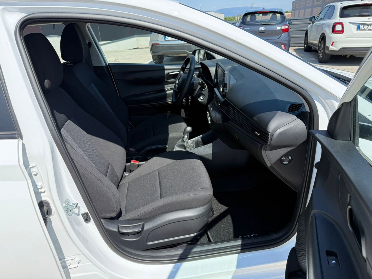 Hyundai i20 1.2 MPI MT ConnectLine (14)