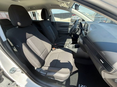 Hyundai i20 1.2 MPI MT ConnectLine (17)