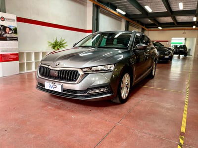 Skoda Octavia Station Wagon 1.5 G-TEC DSG Wagon Style usata