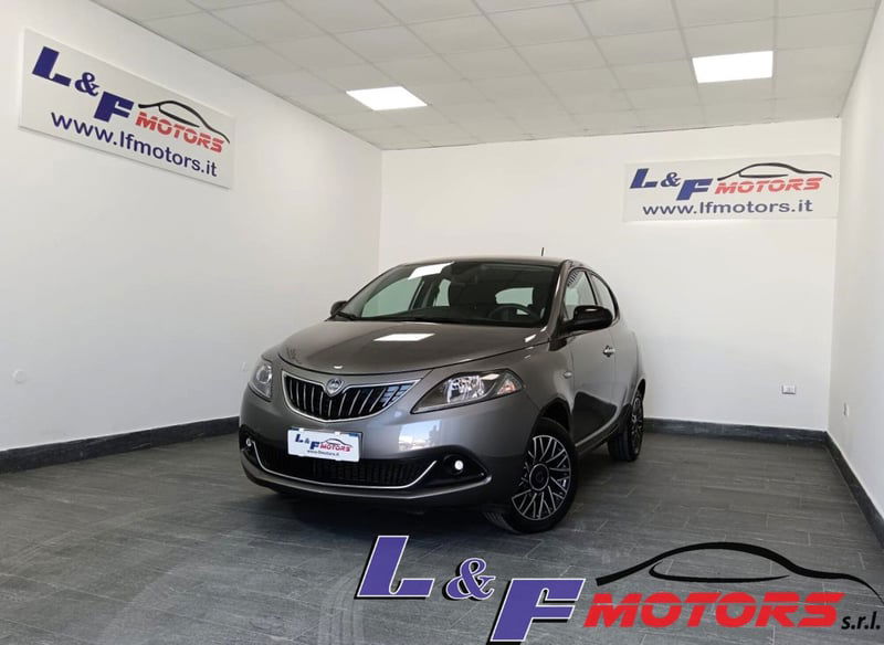 Lancia Ypsilon 1.0 FireFly 5 porte S&S Hybrid Ecochic UnYca