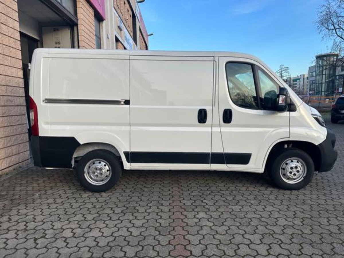 Peugeot Boxer Furgone 328 2.2 BlueHDi 120 S&S PC-TN Furgone (5)