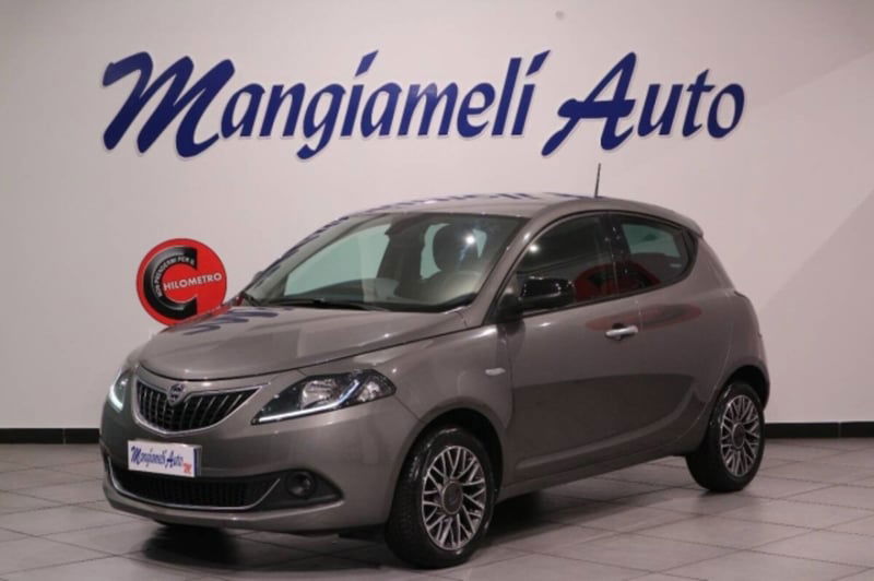 Lancia Ypsilon 1.0 FireFly 5 porte S&S Hybrid Gold Plus