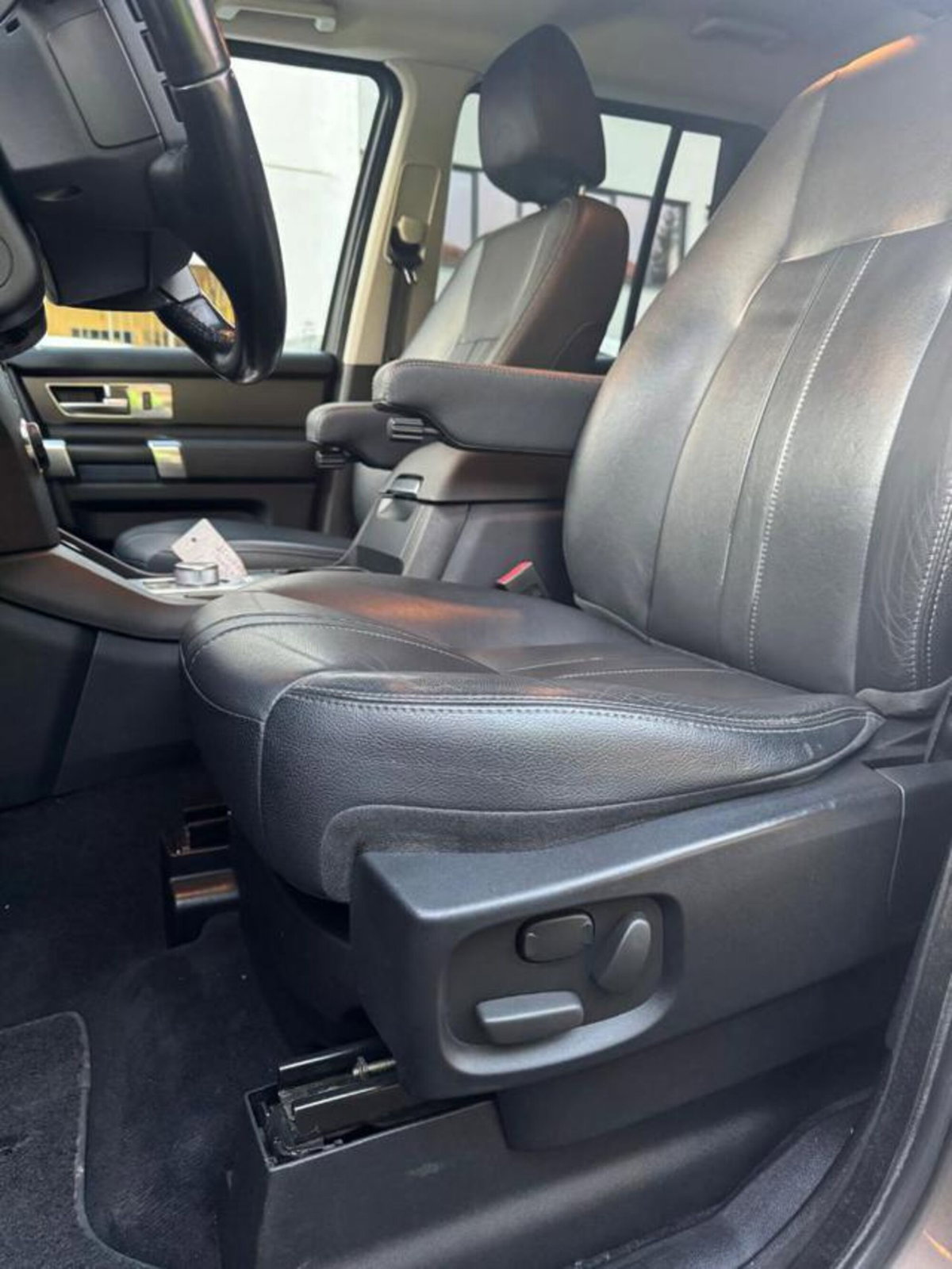 Land Rover Discovery 4 3.0 SDV6 249CV HSE (16)