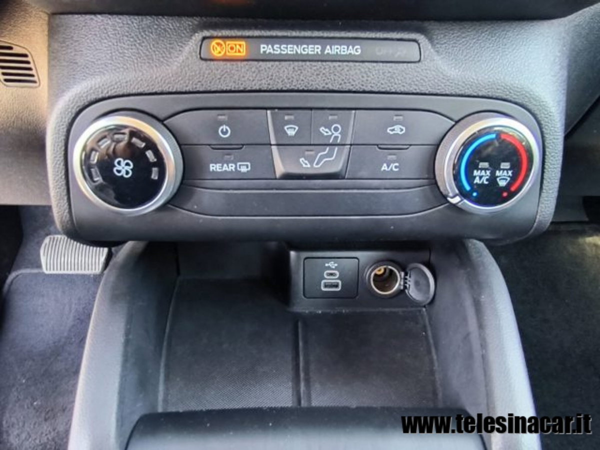 Ford Focus Station Wagon 1.5 EcoBlue 120 CV automatico SW Business (13)