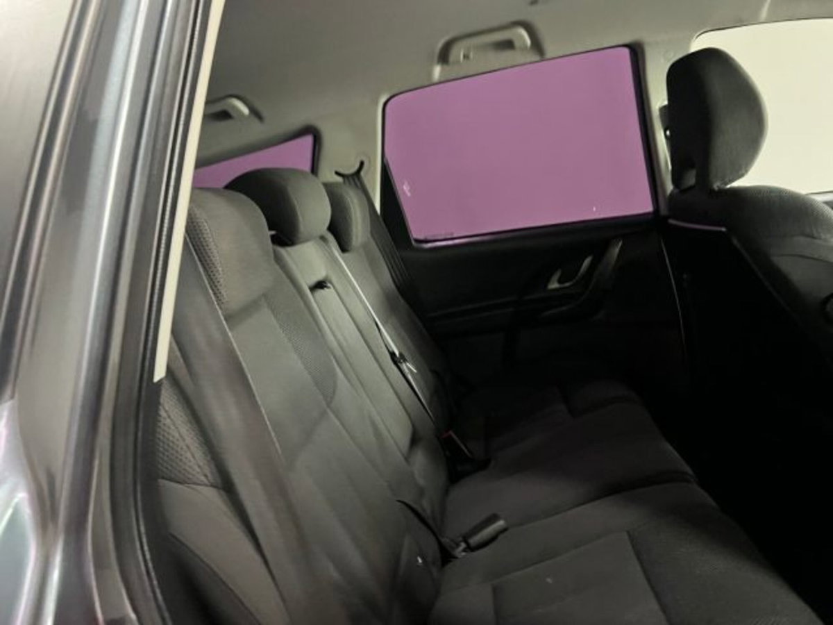 Mahindra XUV500 XUV500 2.2 16V FWD W8 (10)