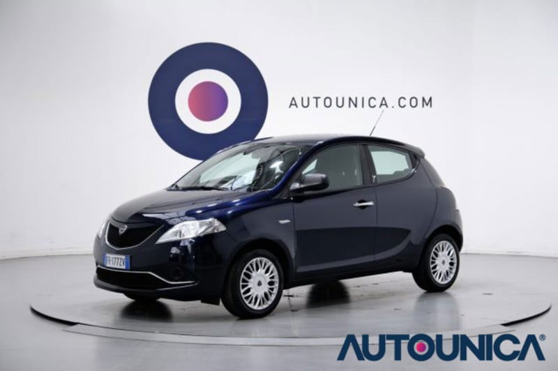 Lancia Ypsilon 1.2 69 CV 5 porte Elefantino Blu