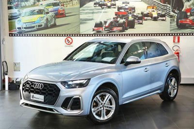 Audi Q5 40 2.0 tdi mhev 12V Identity Black quattro s-tronic usata