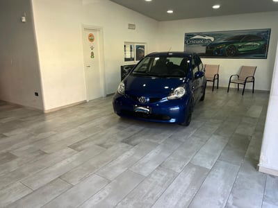 Toyota Aygo 1.0 12V VVT-i 5 porte usata