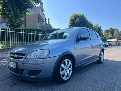 Opel Corsa 1.0i 12V cat 5 porte Club usata