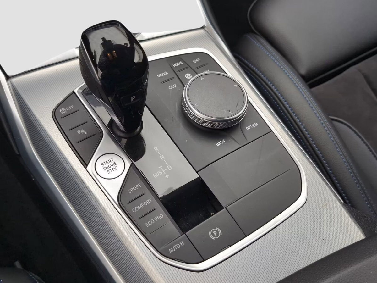 BMW Serie 3 Touring M 340i xDrive (10)