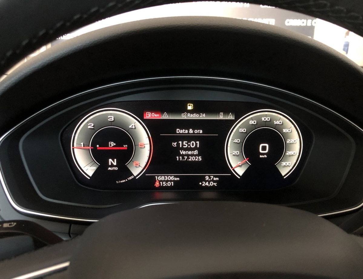Audi A4 40 TDI quattro S tronic Business Advanced (13)