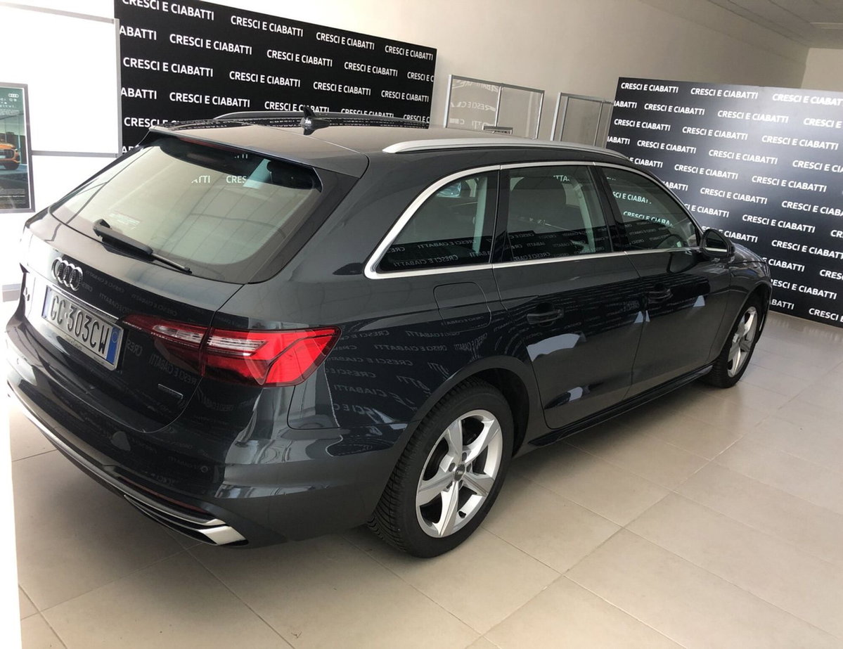 Audi A4 40 TDI quattro S tronic Business Advanced (2)