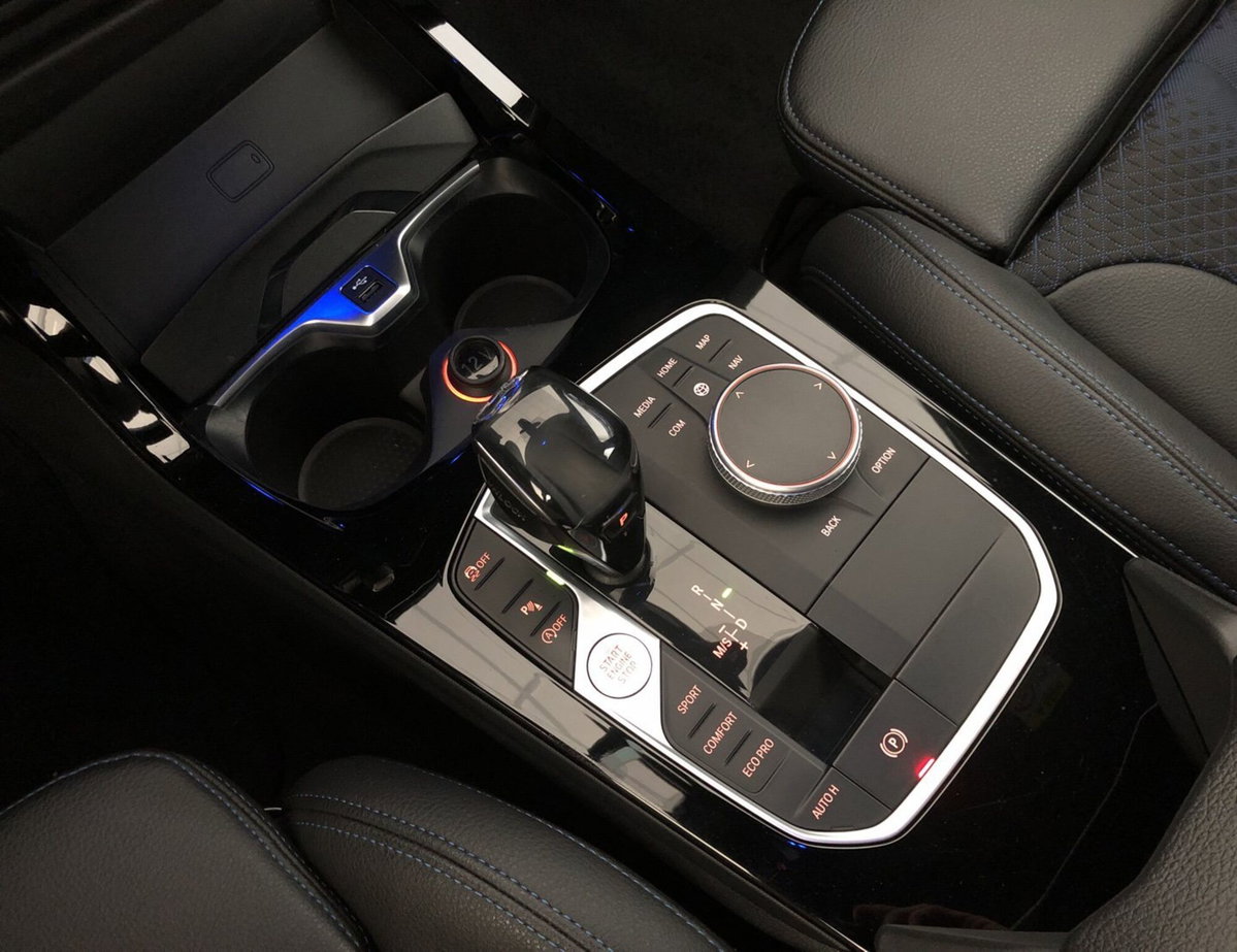 BMW Serie 1 116d 5p. Sport (12)