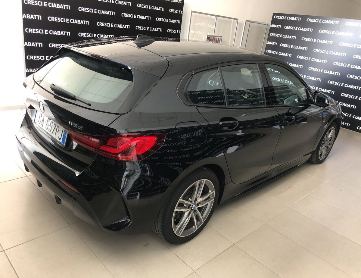 BMW Serie 1 116d 5p. Sport (2)