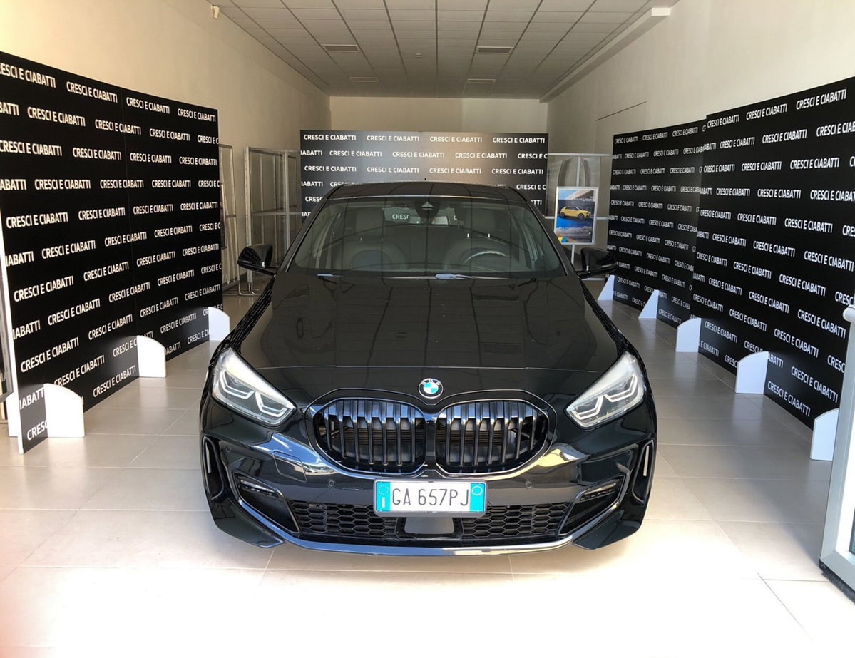 BMW Serie 1 116d 5p. Sport (3)