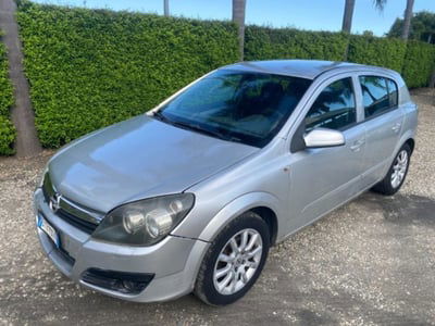 Opel Astra 1.7 CDTI 101CV 5 porte Cosmo usata