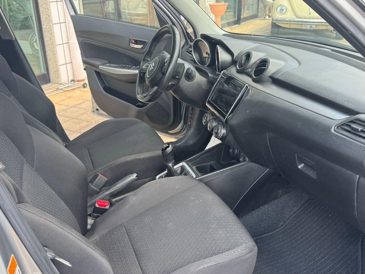 Suzuki Swift 1.2 Hybrid Easy Top (6)